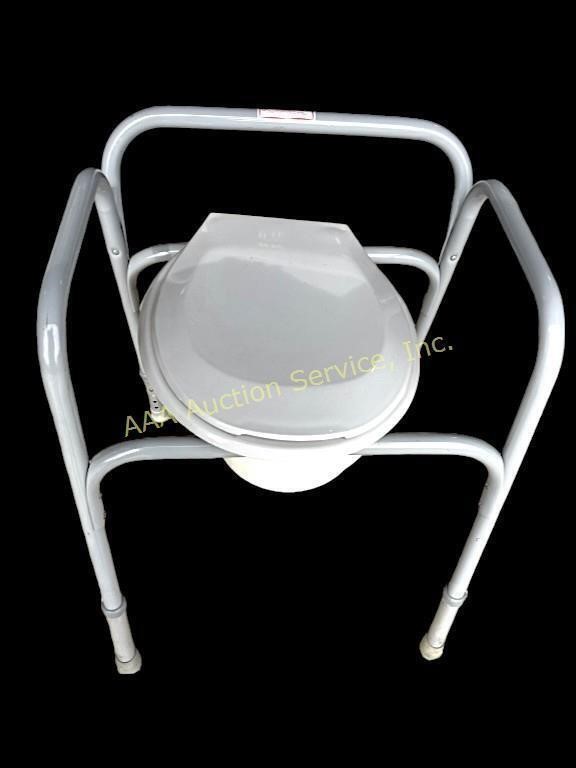 Portable Commode 27in x 21in