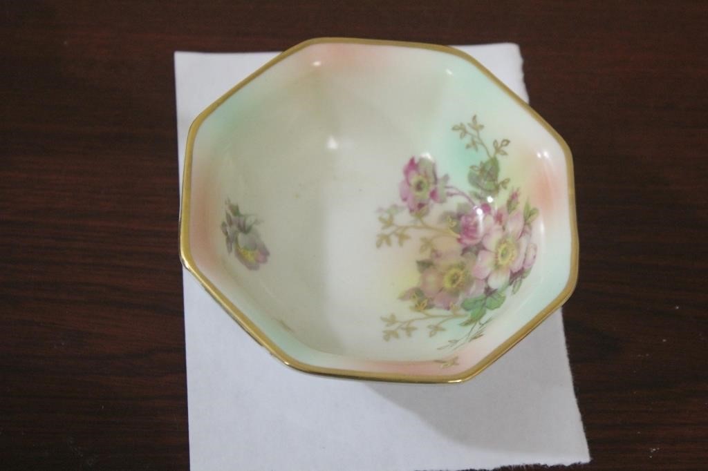 A Vintage German Porcelain Trinket Bowl