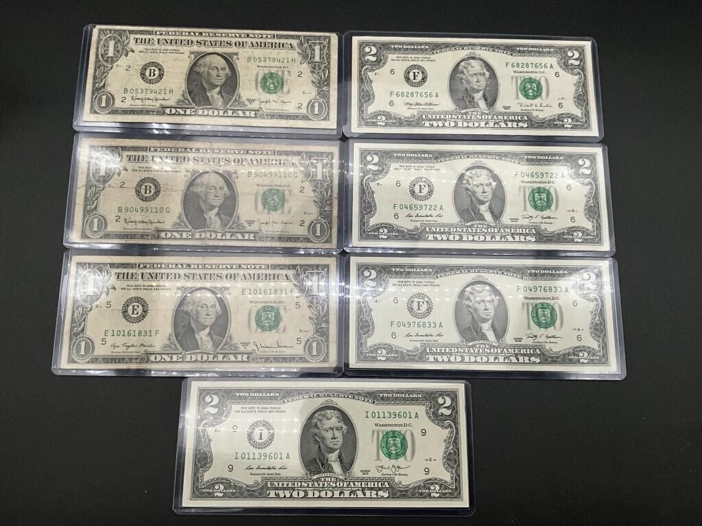 Lot of 1 and 2 dollar bills