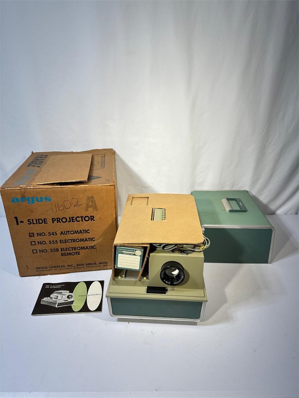 Argus 500 Automatic Slide Projector in box