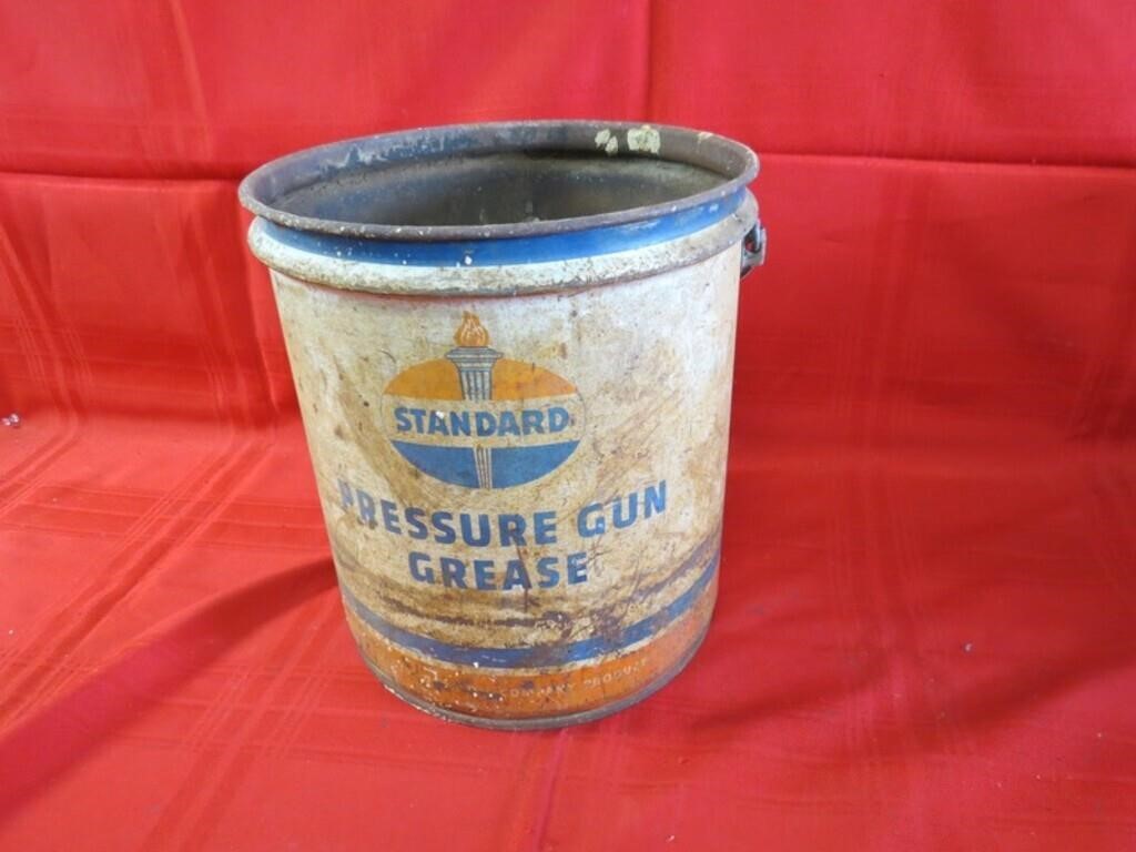 Vintage 5 gallon Standard Oil grease can