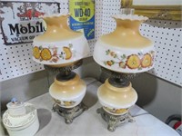 PAIR OF BEAUTIFUL GONE WITH THE WIND LAMPS