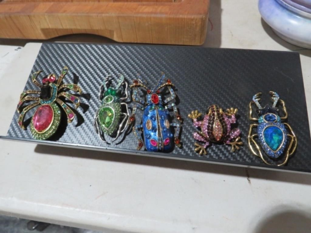 BEAUTIFUL JEWELED INSECT BROOCHES