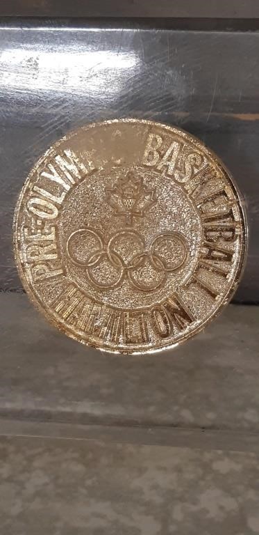 Hamilton 1976 Pre Olympic Basketabll medallion