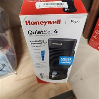 Honeywell Quiet Set Oscillating Slim Table Fan  Ne