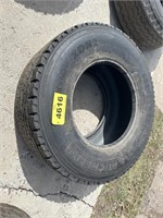 (1) 455/55R22.5 Tires