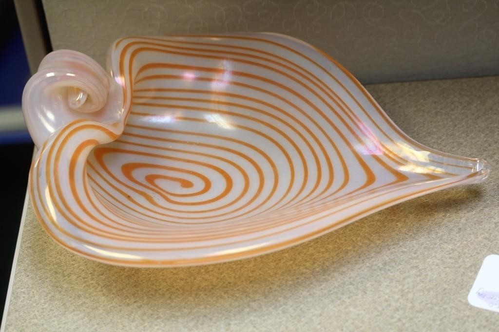 Mid Century Modern Artglass Bowl