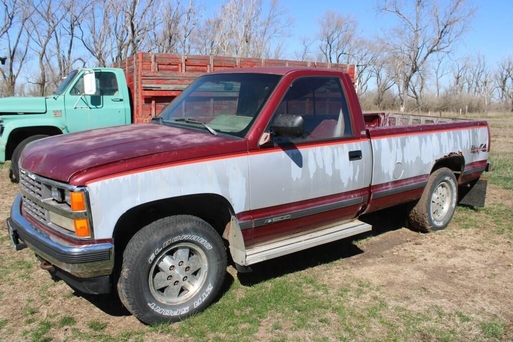1989 Chevy Scotsdale pickup 4x4