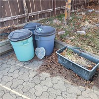 O403 Garbage cans and Planter