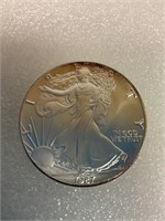 1987 Walking liberty 1 Oz silver dollar