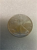 2007 Walking liberty 1 Oz silver dollar