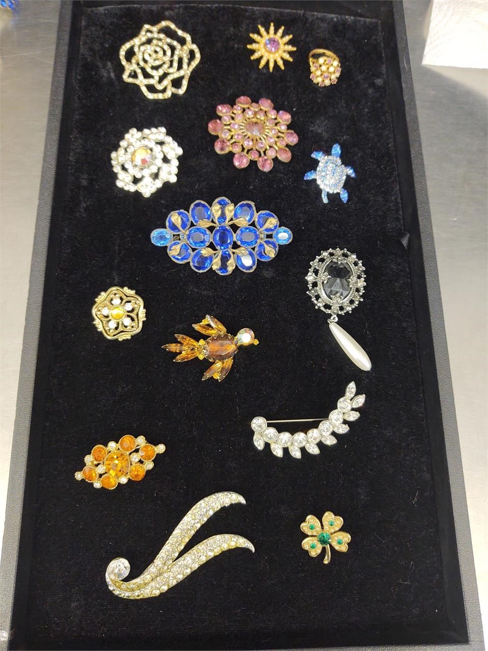 ~Vintage Brooches