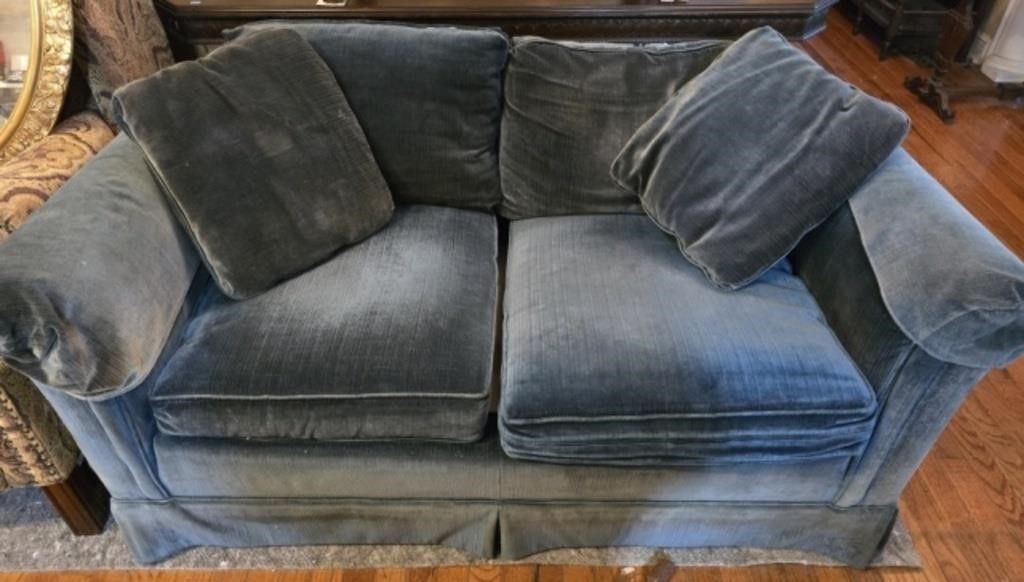 Vintage Navy Blue Velvet Love Seat w Pillows