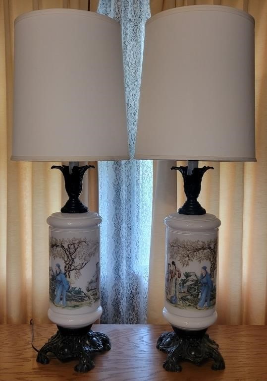 PAIR OF TALL 3 WAY ORIENTAL STYLE LAMPS