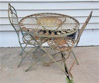 ROUND METAL PATIO TABLE AND 2 CHAIRS