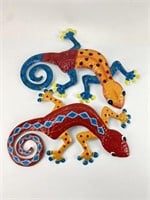 (2) Colorful Wall Hanging Geckos