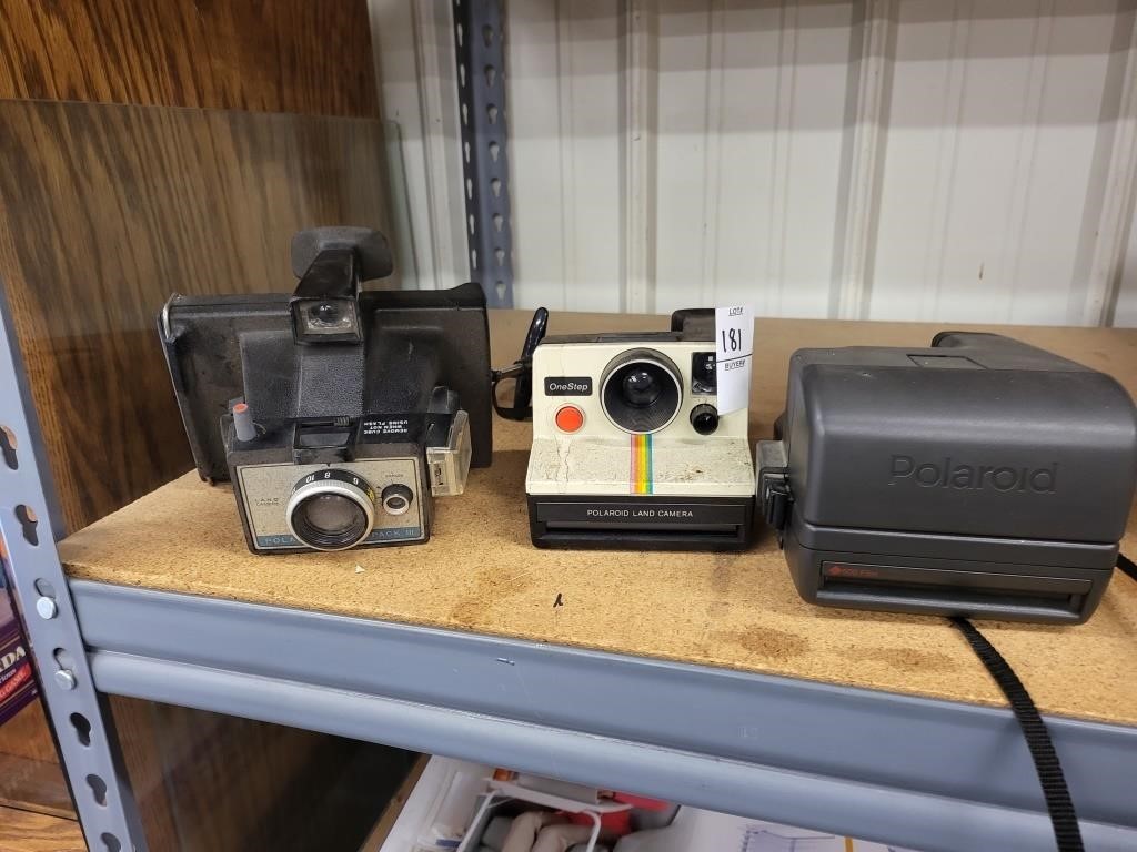 Polaroid camera's