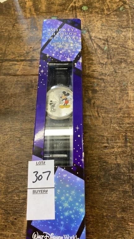 Mickey Mouse Disney men’s wristwatch. New in box