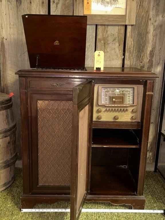Antique Magnavox Stereo and Record Player