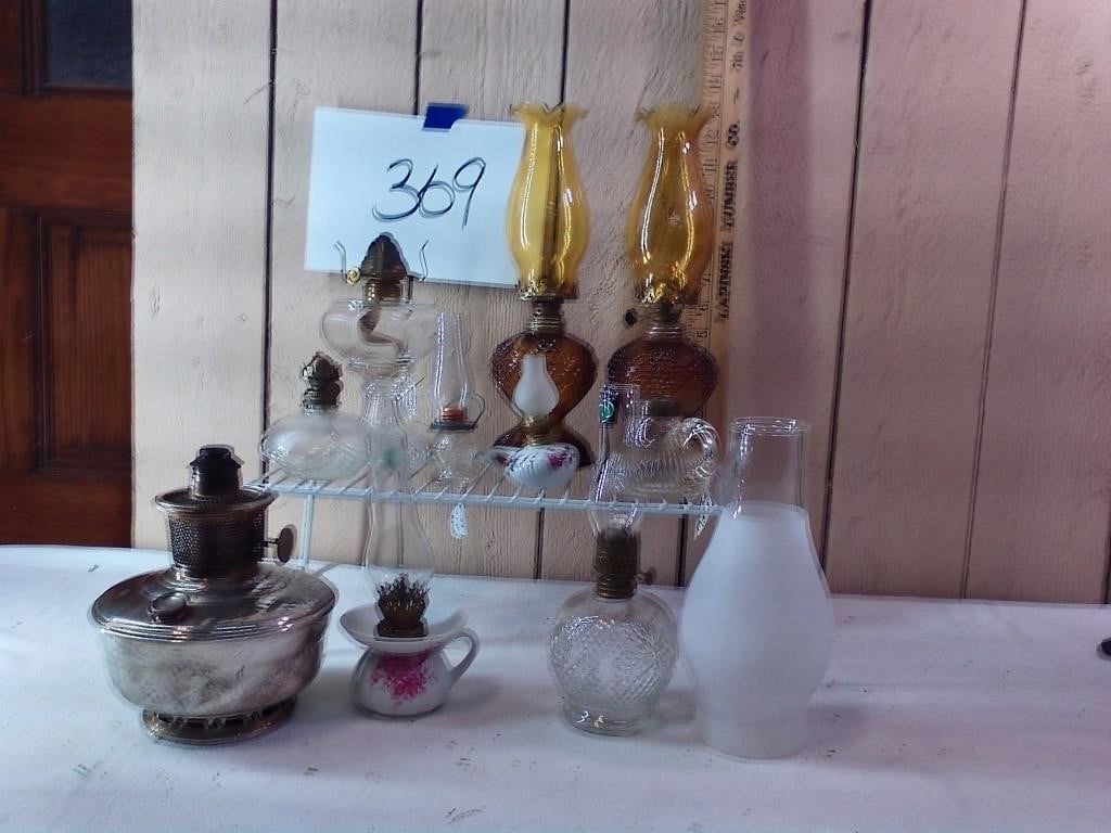 LARGE COLLECTION OIL LAMPS