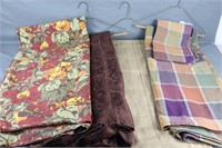 4 rectangular tablecloths