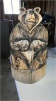 Bear wood carved statue