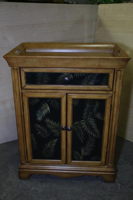 Bar Cabinet with Removable Tray