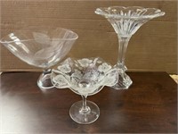 ETCHED GLASS AND CRYSTAL STEMED VASES