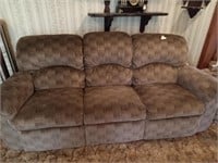 LA-Z-BOY reclining couch - nice clean condition,