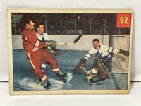 1954-55 Parkhurst Gordie Howe #92 " Lumley stops