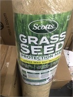 New Scott’s grass feed protection mat with 12