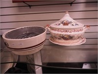 Tabletop electric grill and soup tureen with