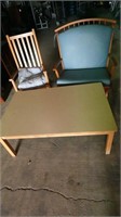 2 Rocking Chairs & Table
