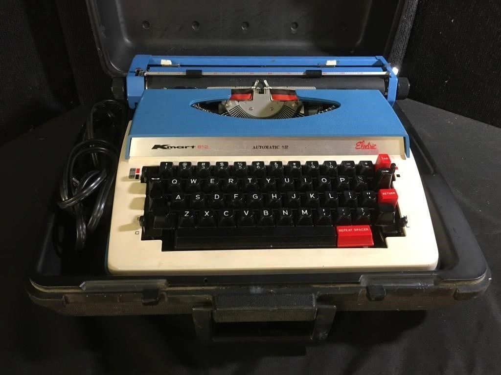Electric Typewriter With Case