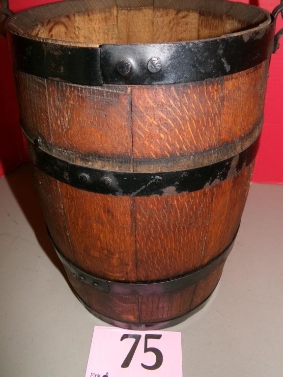 NAIL KEG WITH HANDLE AND STRAPS