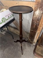 Mahogany Plant Stand 41in Tall