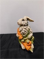 Chrisdon Easter bunny with carrots