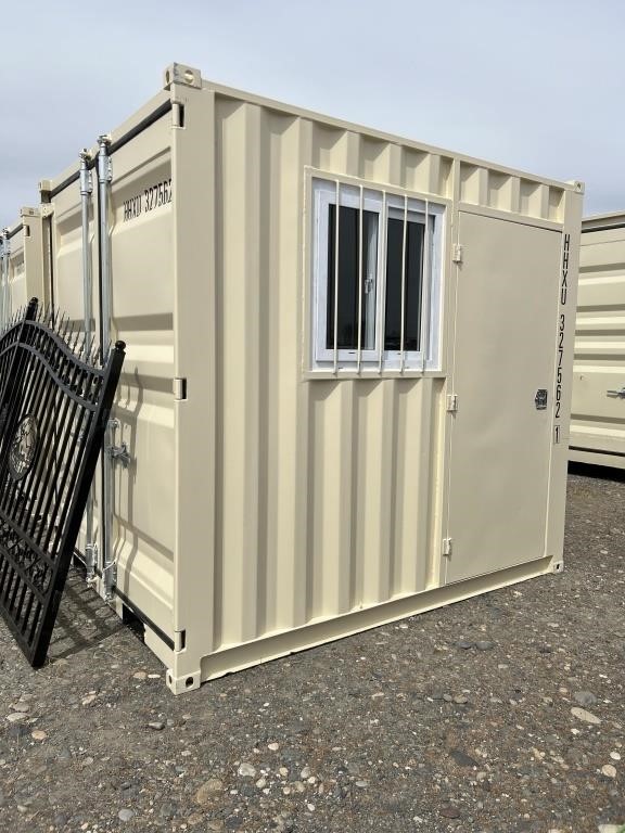 9 ft Unused shipping container
