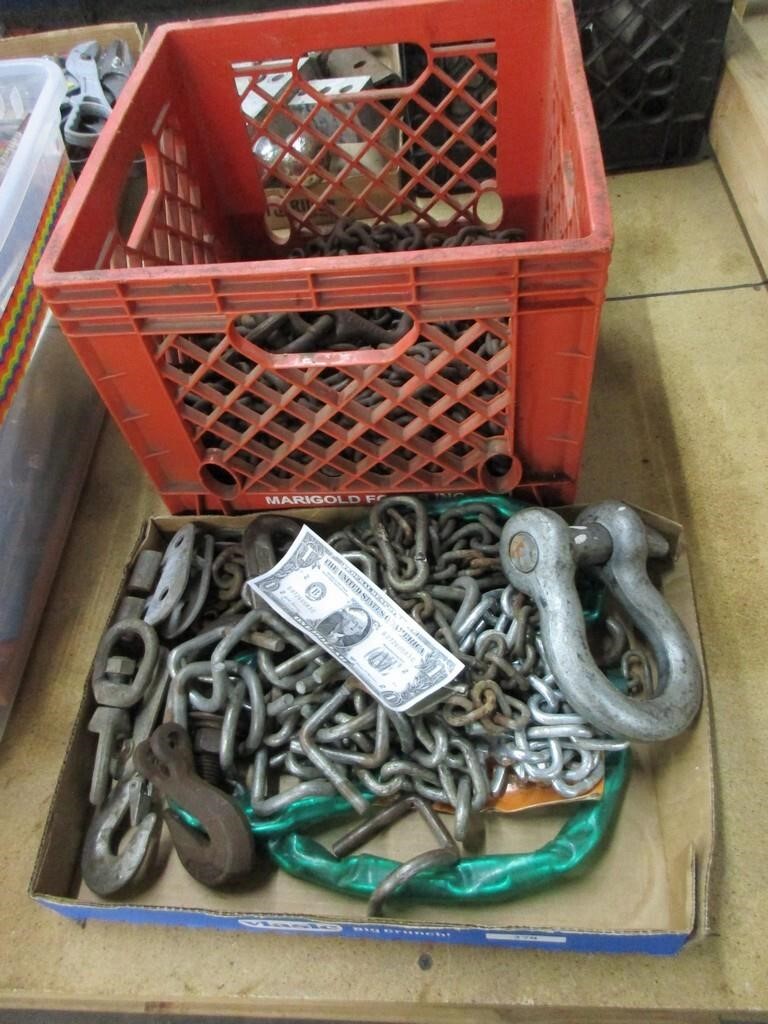 Large group of chains and connectors