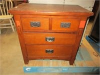 Wooden dresser, 30 x 17 x 30"
