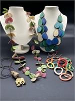 Costume Jewelry Necklaces (4)