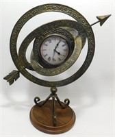 ** Arrow Globe Table Clock