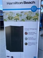 NEW 3.3 Cu Ft Compact Refrigerator