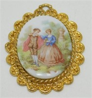 Fragonard Courting Couple Pendant