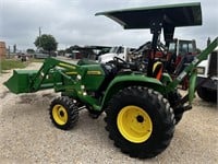 L2 - John Deere Tractor With Loader 3038E