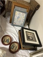 lot of framed prints and wall decor for childs