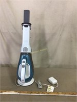 Black & Decker 16 volt portable vacuum