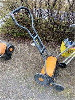 friskars manual lawnmower