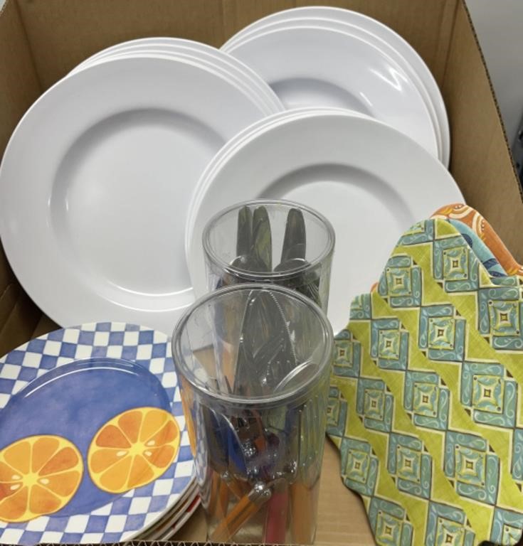 Assorted Indoor / Outdoor Use Plates , Flatware