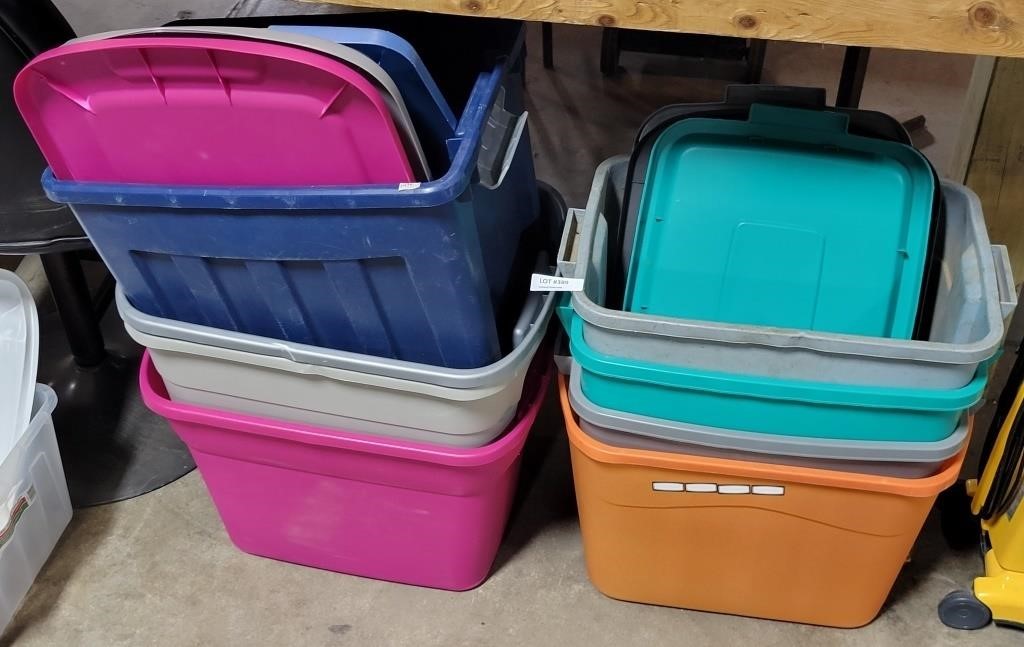 APPROX 8 TOTES W/ 7 MATCHING LIDS